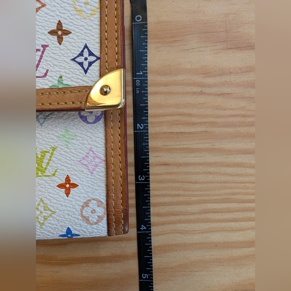 Louis Vuitton Wallet - Picture 12 of 14